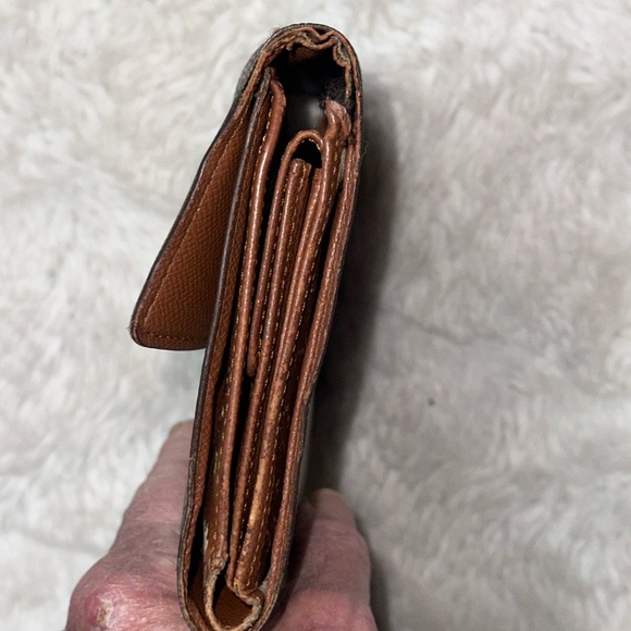 LV Giveaway ๐๐๐๐Louis Vuitton Vintage Monogram Small Wallet๐ซถ๐ซถLV GIVEAWAY ๐ซถ๐ซถ๐ซถ๐ซถ๐ซถ - Picture 7 of 13